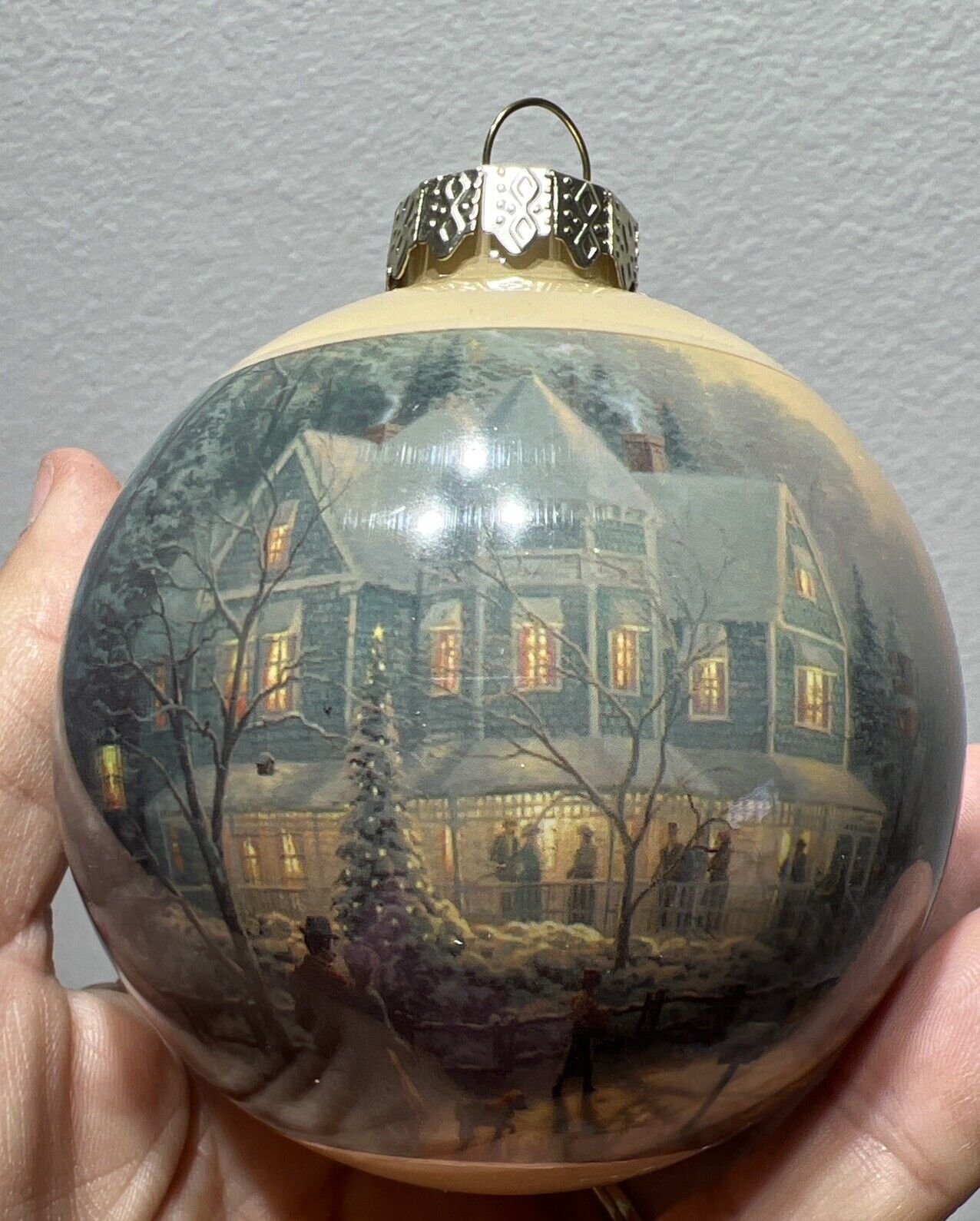 Thomas Kinkade 2011 Limited Edition Christmas 3” Glass Ornament Tree Ball Bulb