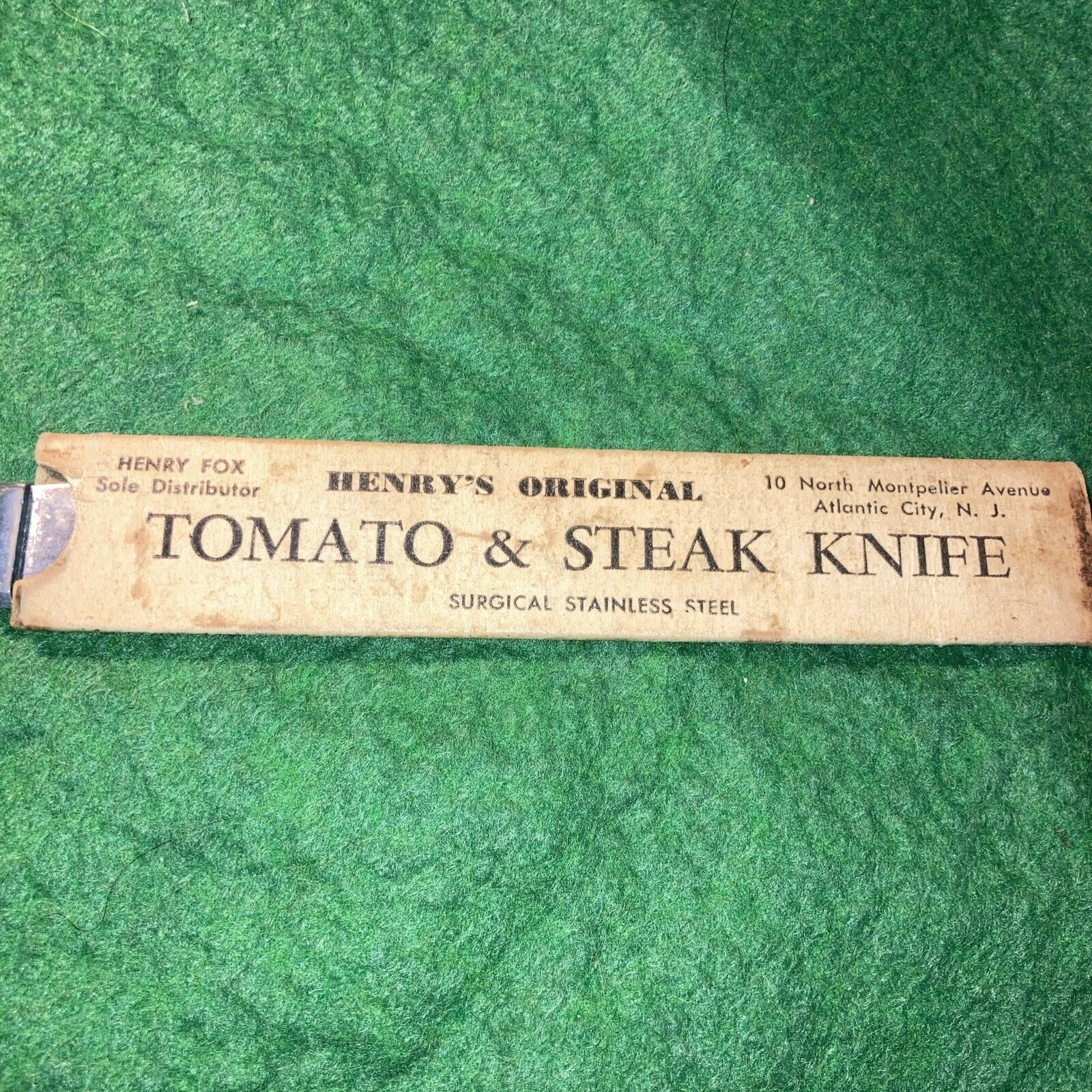 Henry\'s Original Tomato & Steak Knife Bakelite with original advertising