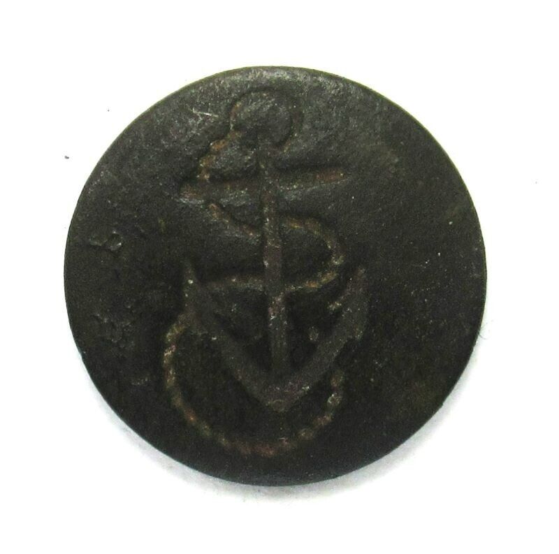 Late 1700's early 1800's British Royal Navy Button 16MM wreath backmark
