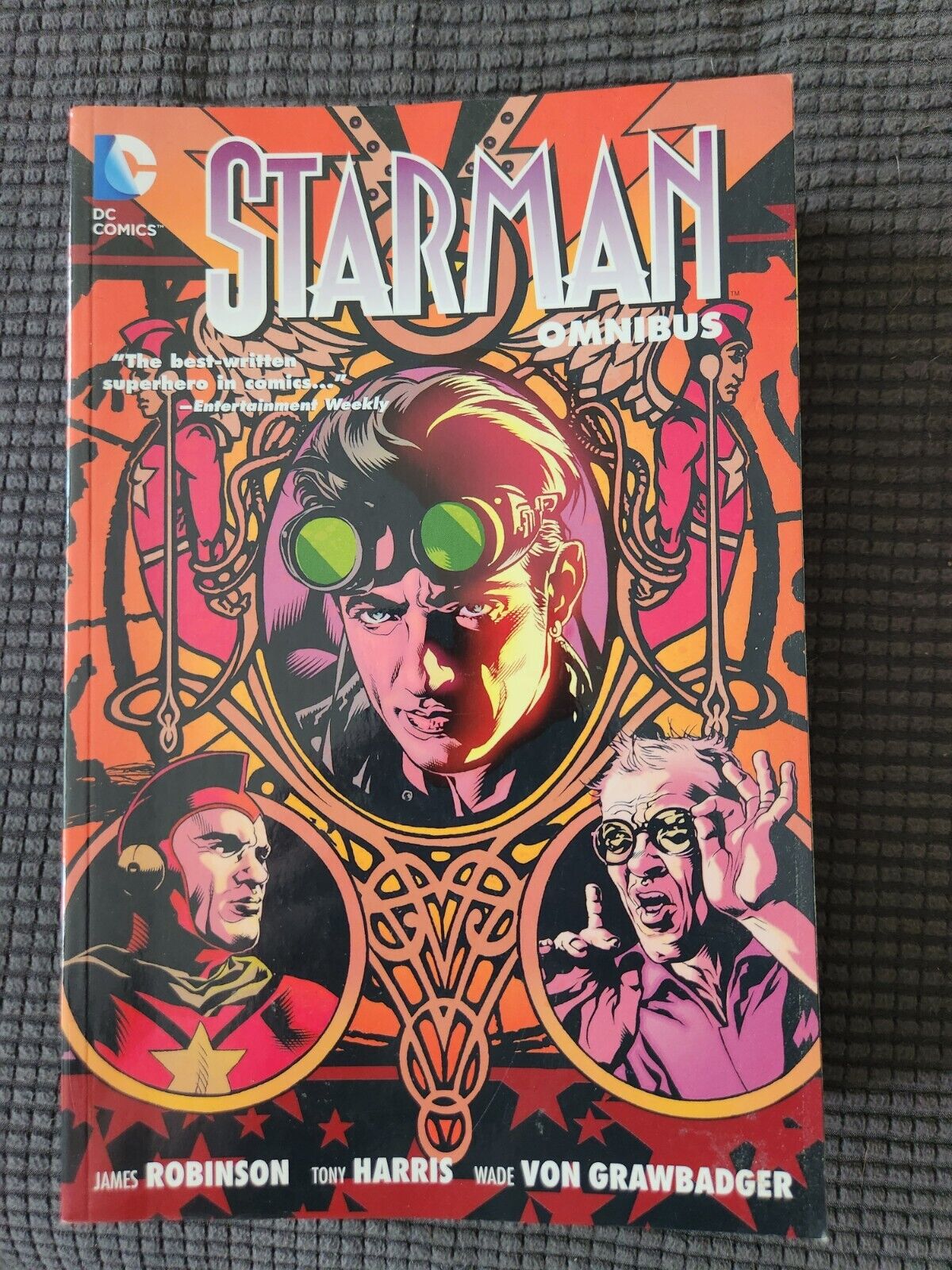The Starman Omnibus #1 (DC Comics July 2012)