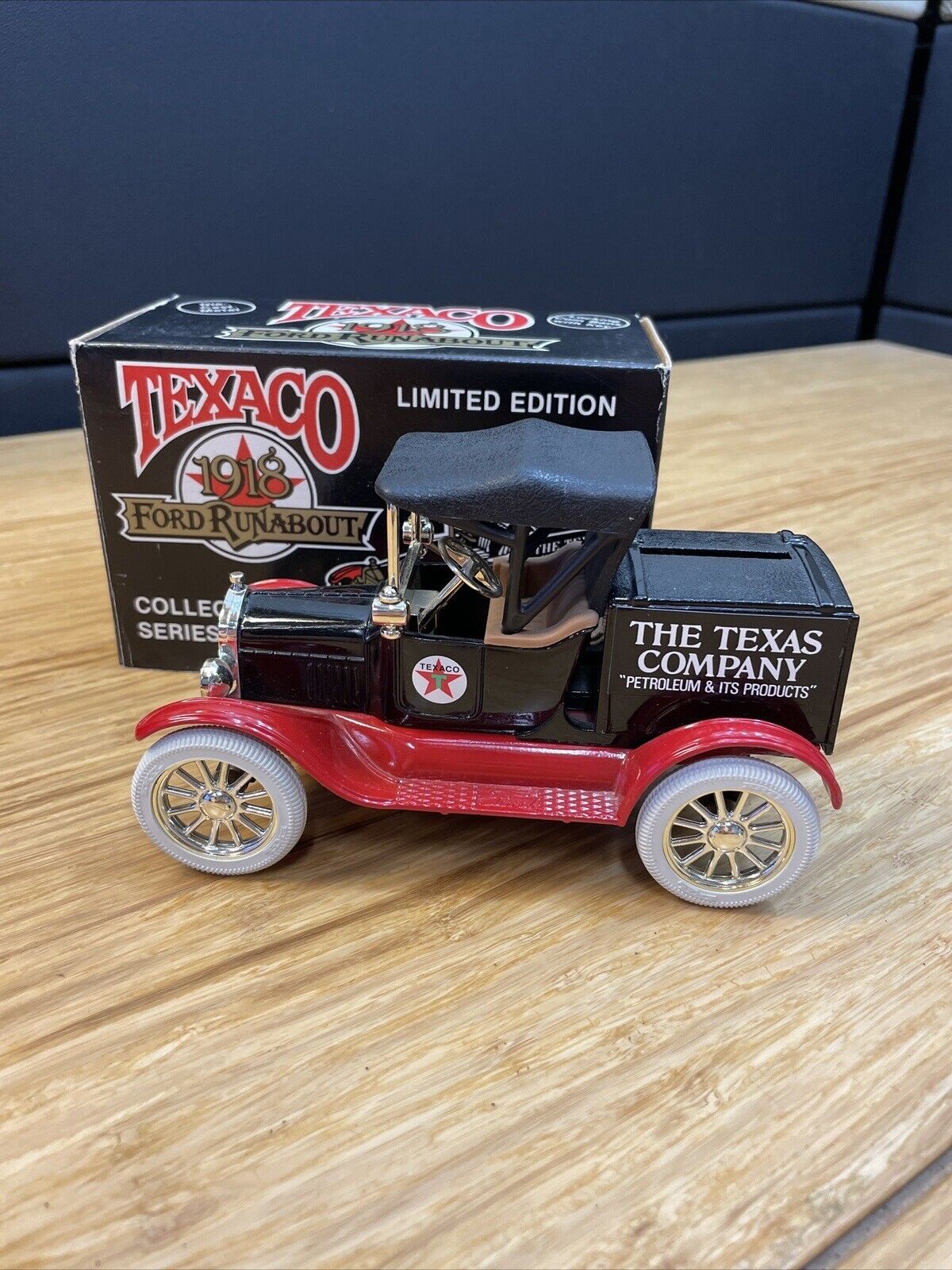 Vintage 1988 Ertl Texaco 1918 Ford Runabout Coin Bank Complete Stock #9740VO KG
