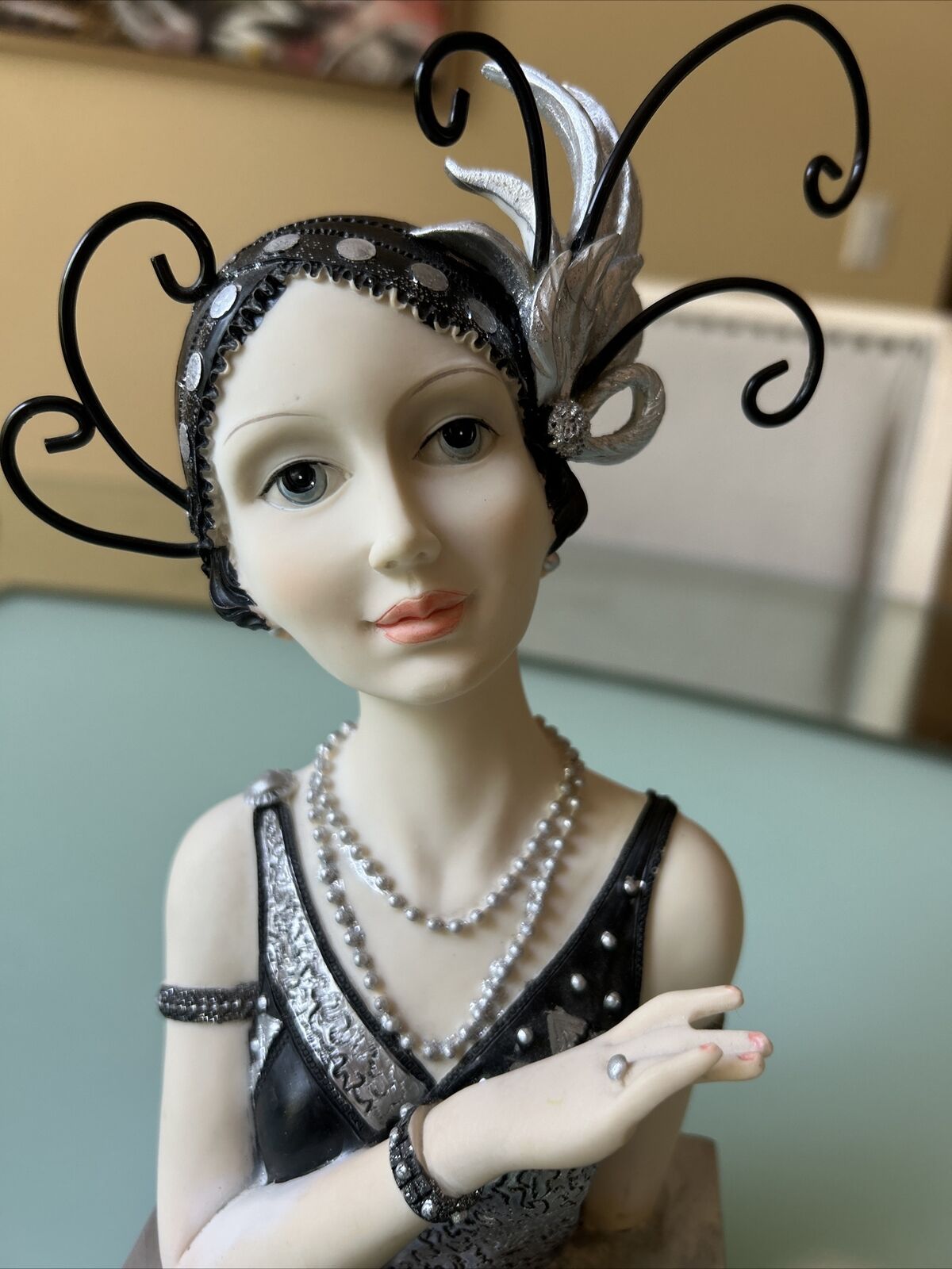 Vintage Art Deco Flapper Girl Ring holder Bust