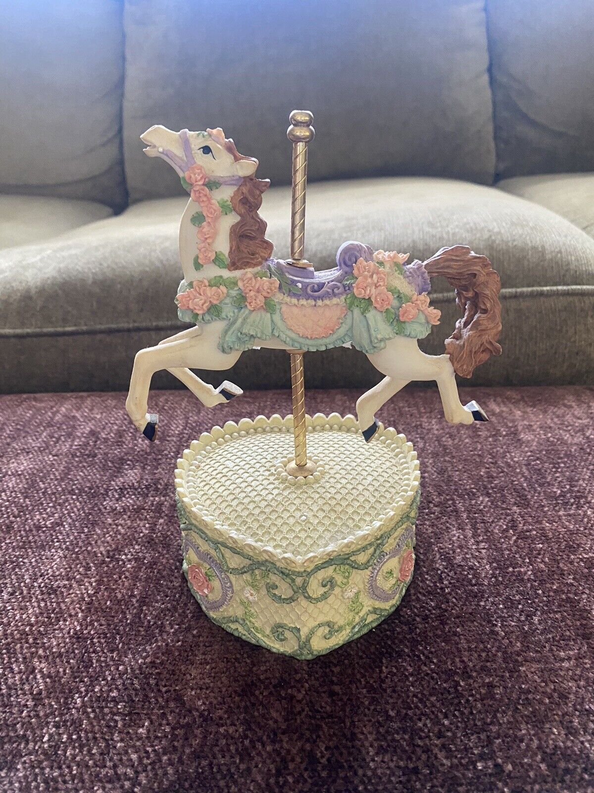 Vintage Music Box Carousel Horse Heart Shaped Horse Rotates As Music Plays 7 1/2