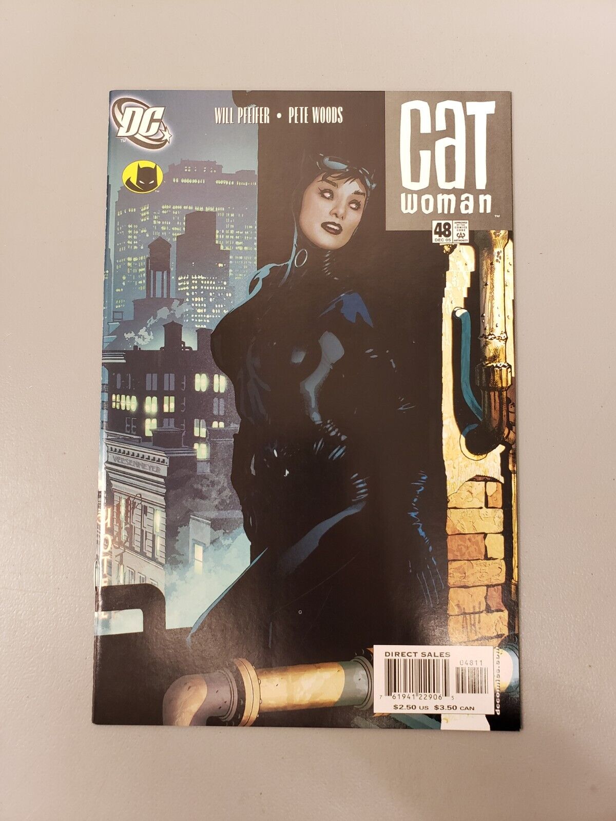 Catwoman Volume 3 #48 Oct 2005 The One You Love Part Five Softcover Comic Book