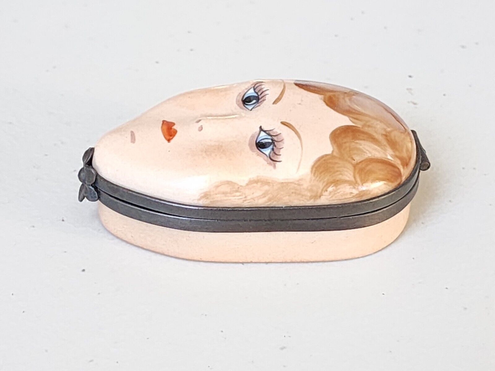 LIMOGES ROCHARD HAND PAINTED FACE TRINKET BOX