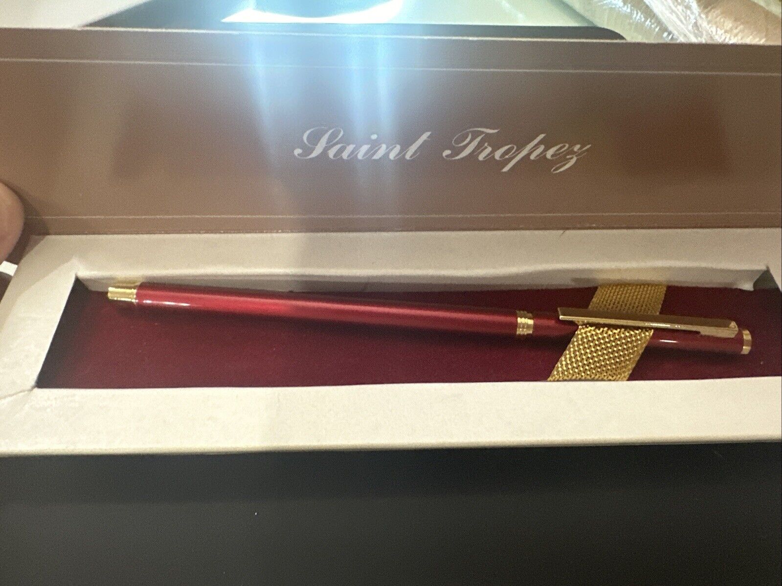Rare vintage Paint trohey Pen autographed NEW In Box Like Elvis Red Marvy UCHIDA