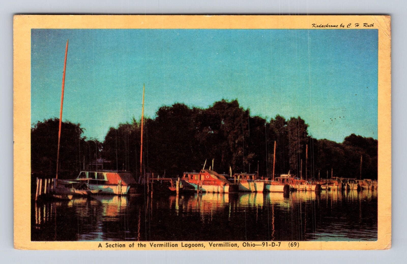 Vermilion OH-Ohio, Vermilion Lagoon, Wooden Boats, Vintage c1948 Postcard
