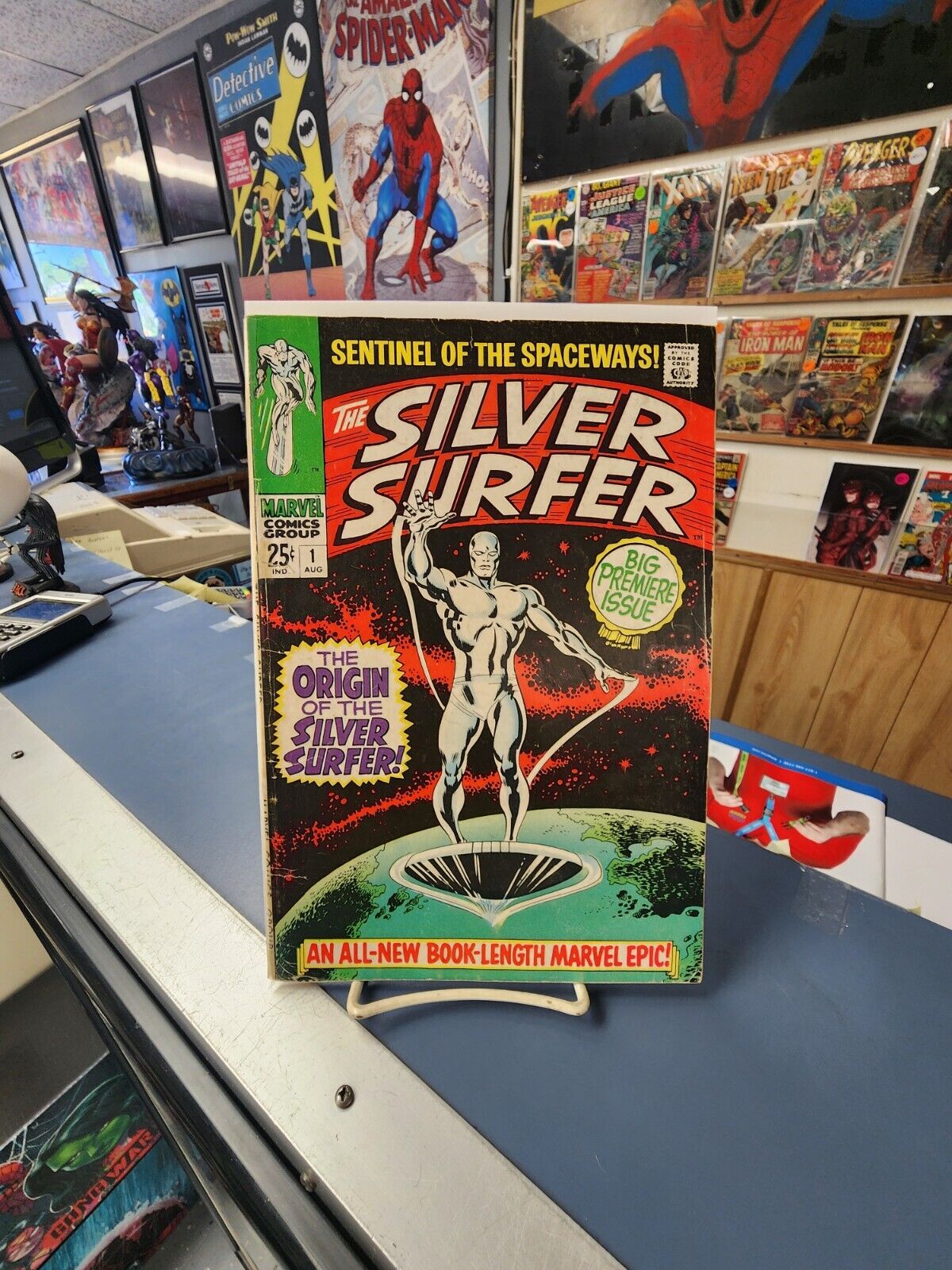 Silver Surfer # 1. Nice Raw Copy