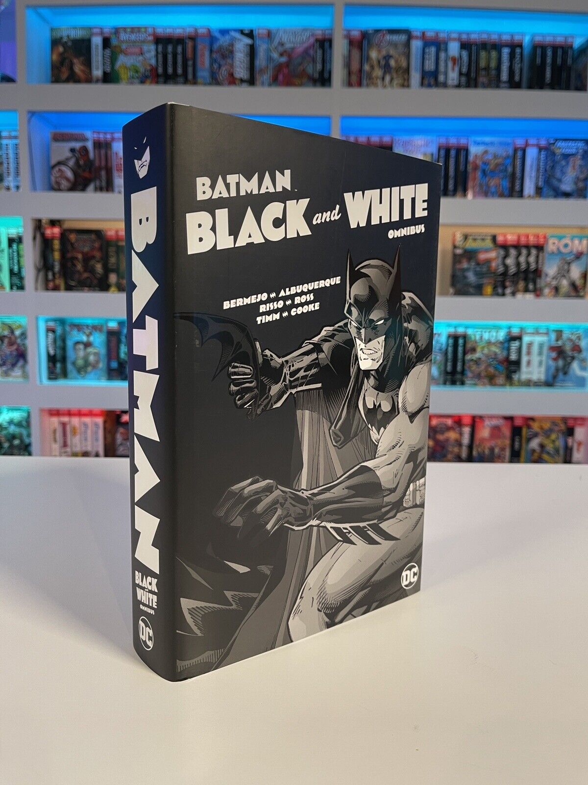 Batman Black & White Omnibus OOP DC Comics Comic Books Hardcover HC