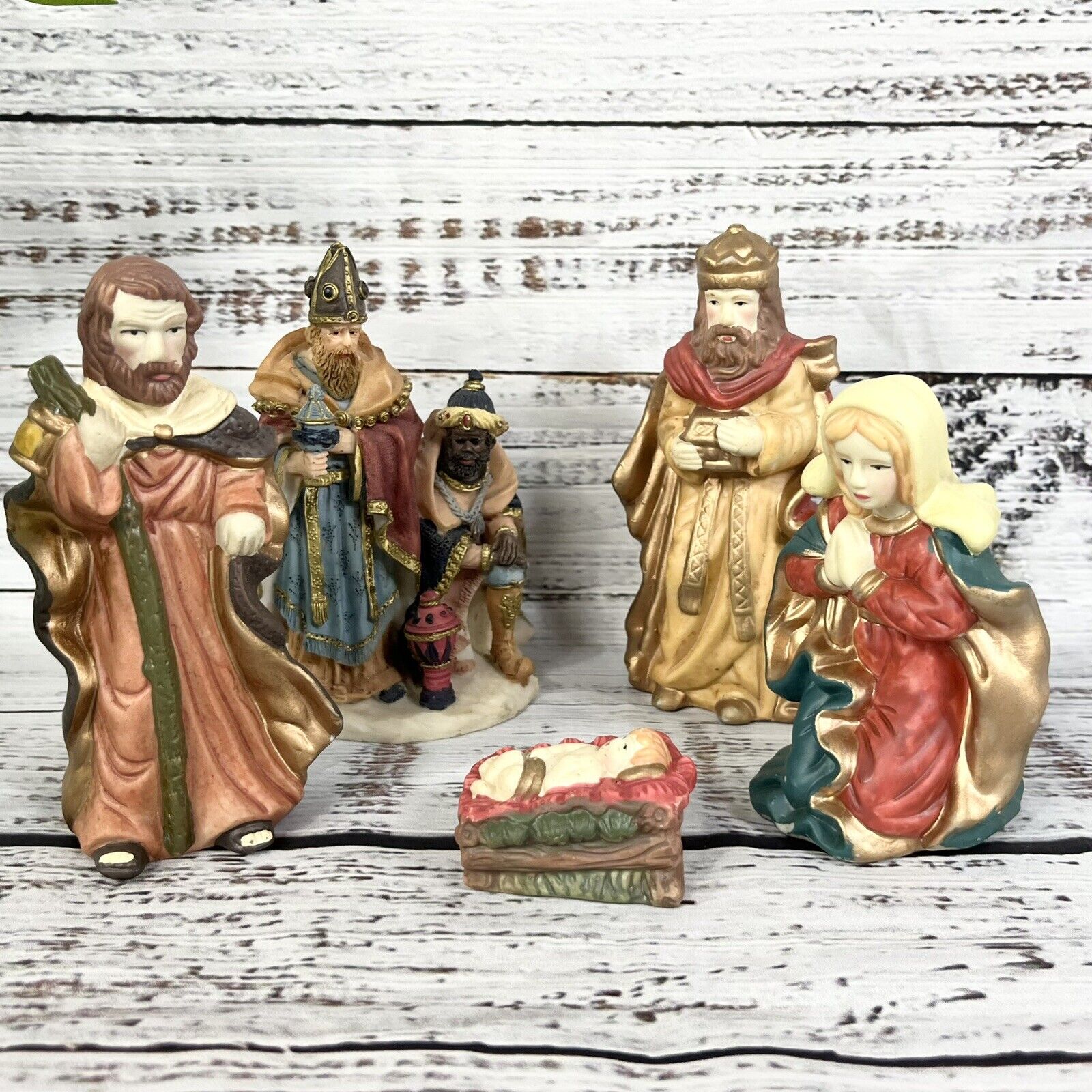 Ceramic Nativity Scene Vintage 5 Piece Set Mary Joseph Baby Jesus 3 Kings Wiseme