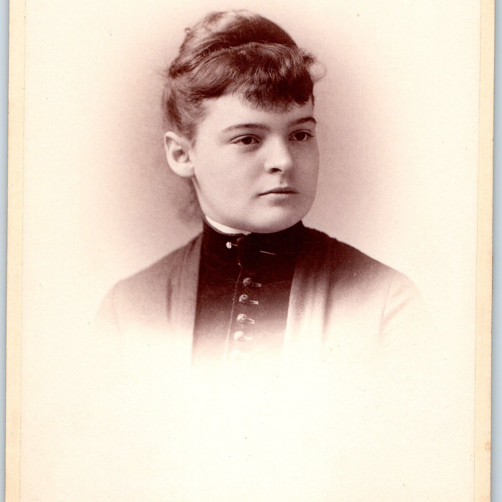 c1880s Boston, MA Regular Young Lady GIrl Cabinet Card Photo Mass B16