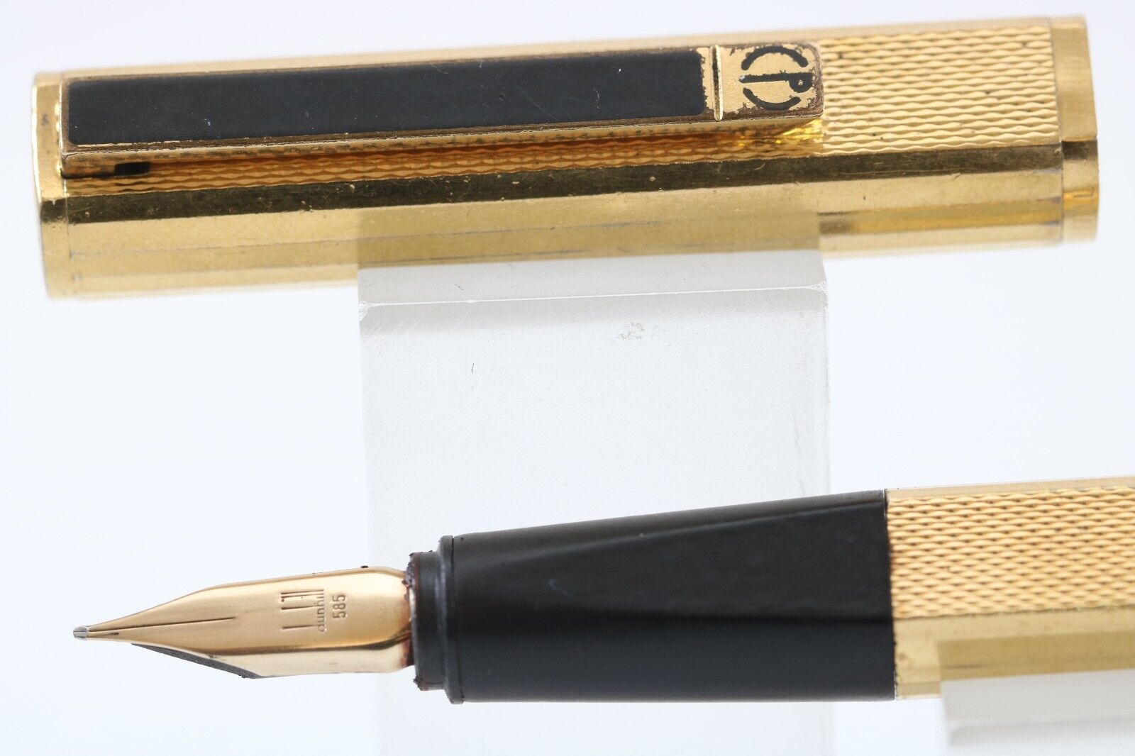 Vintage Alfred Dunhill Gemline Gold Plated Medium Fountain Pen