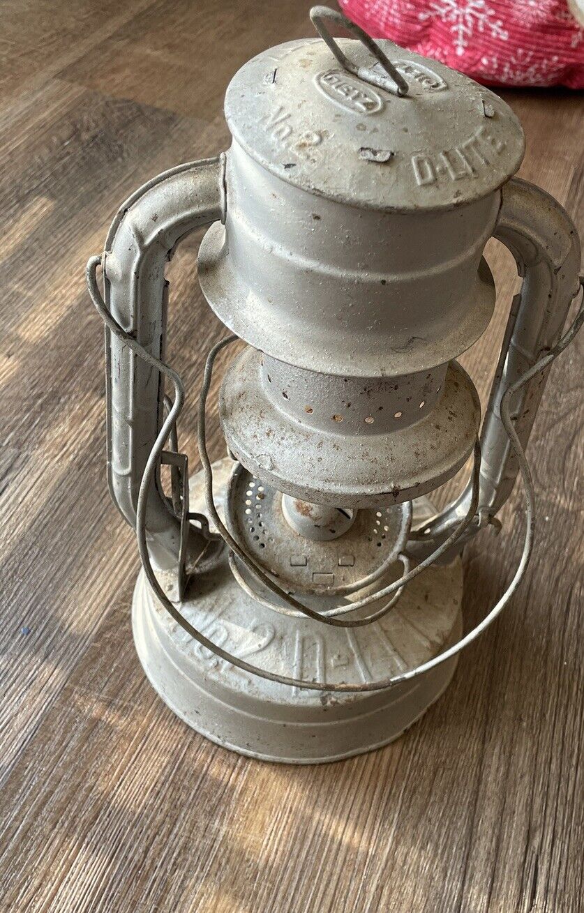 Vintage Dietz Railroad Lantern No. 2 D-Lite N.Y.