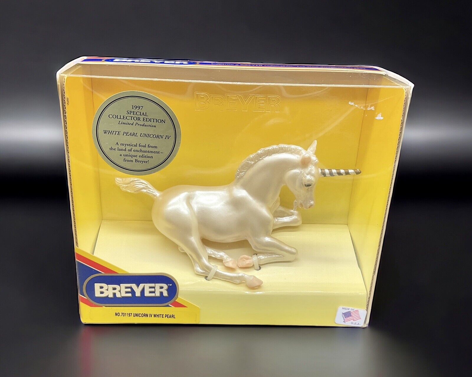Breyer 1997 Special Collector Edition White Pearl Unicorn IV in Original Box NIB