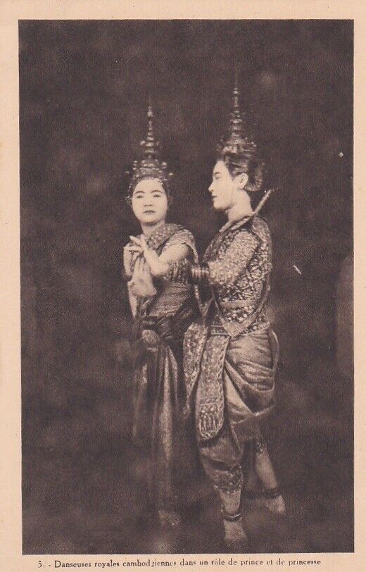 CPA ASIA Cambodia CAMBODIA Royal Dancers in a Prince & Princess Role