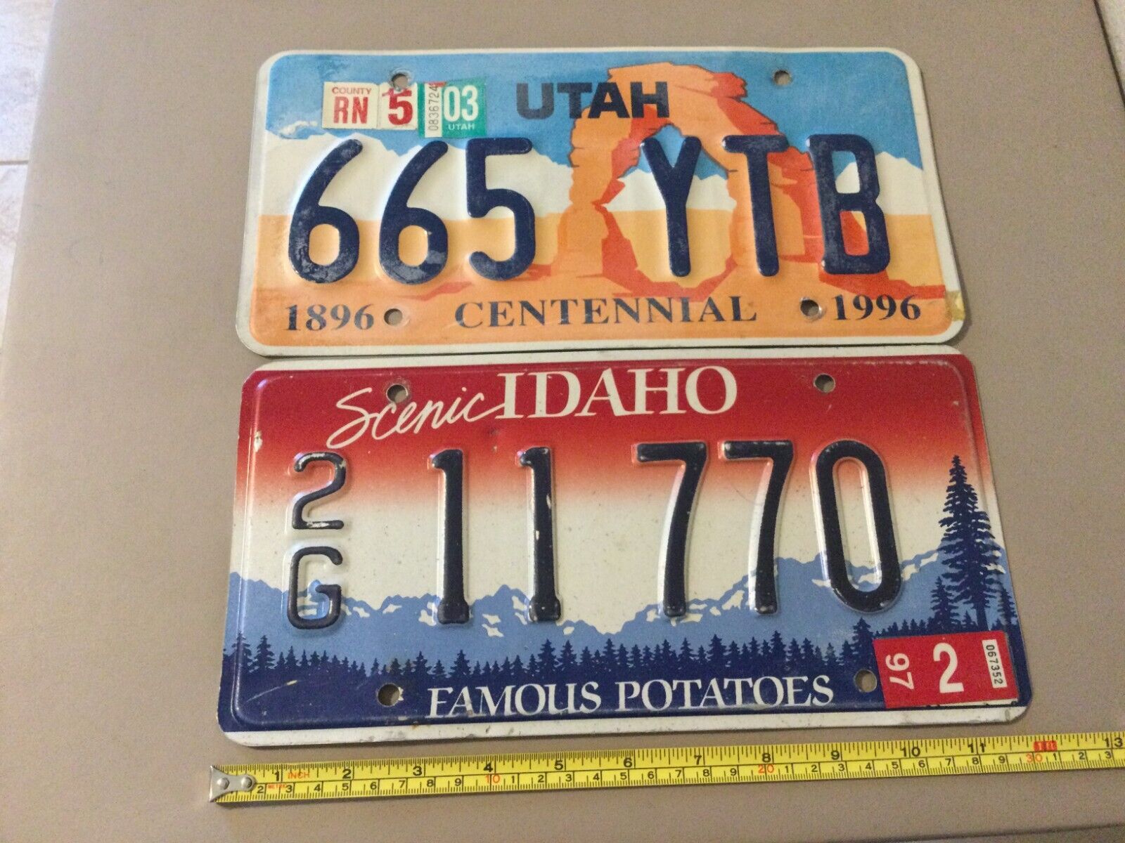 (2) Vintage - Colorful - Idaho/Utah - License Plates - Man Cave - Arts & Crafts