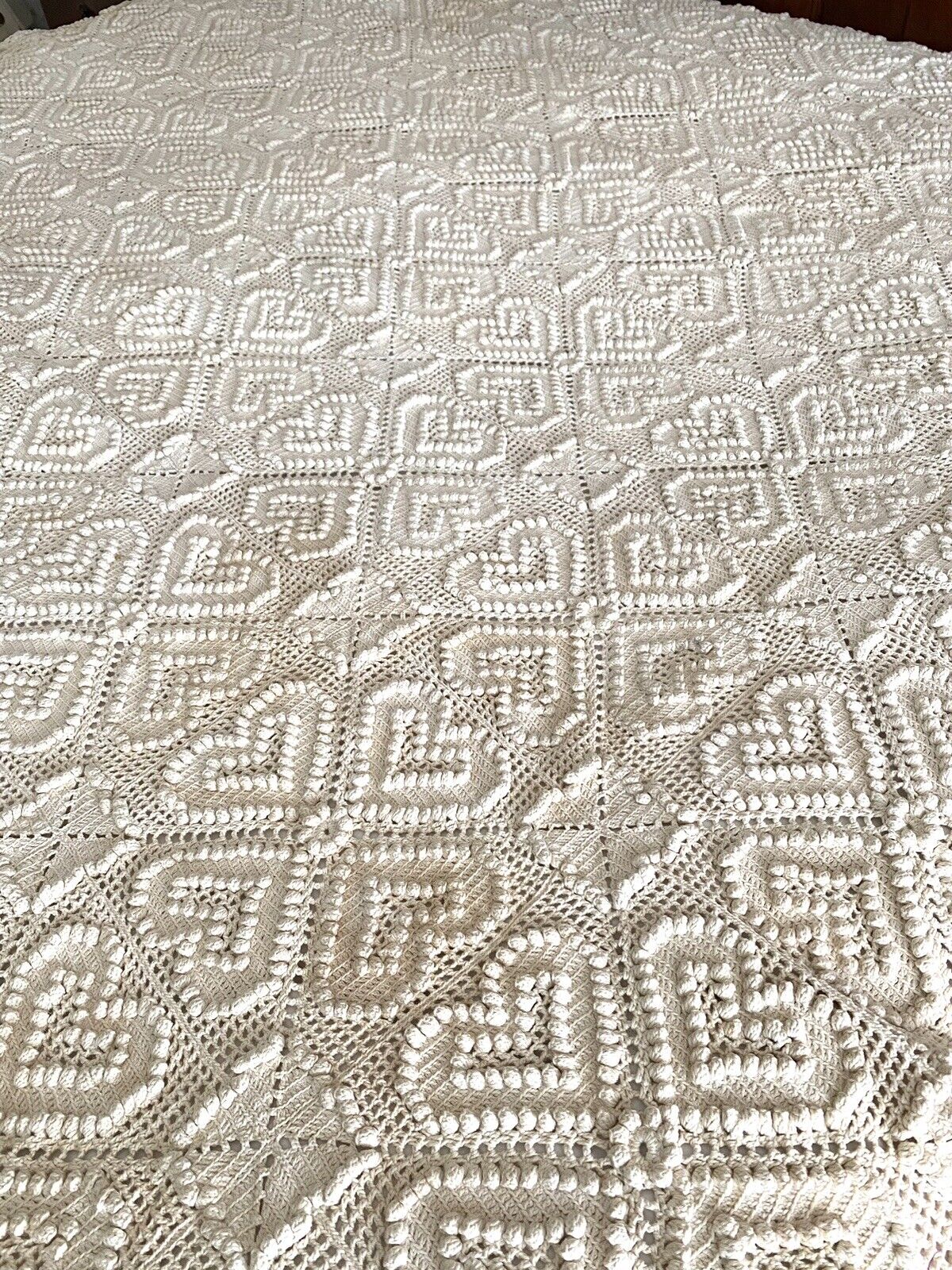 Beautiful Antique Hand Crocheted Hearts Bedspread