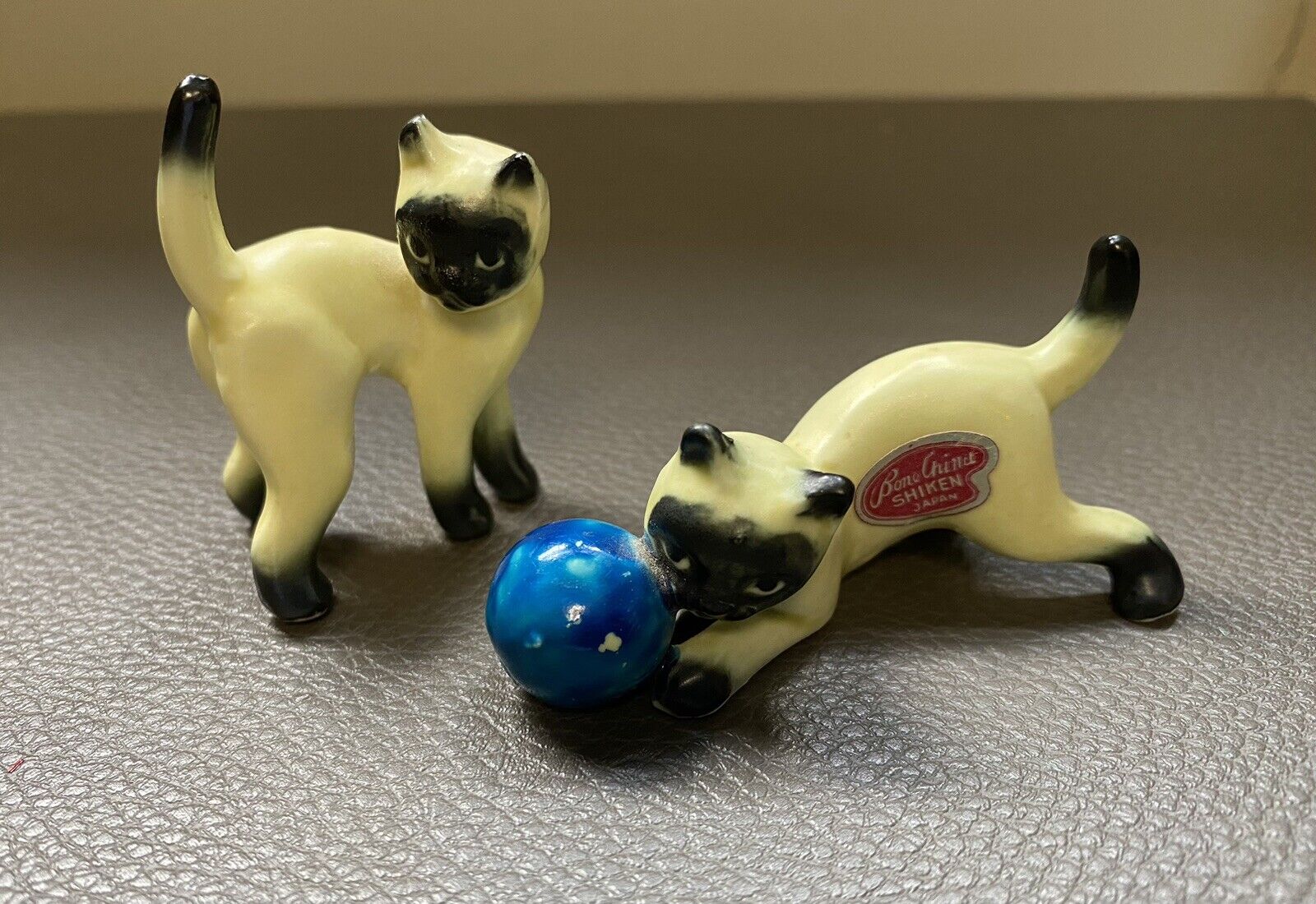 Vintage Mini Siamese Cats Bone China Shiken Japan Animal Figure Figurines Kitten