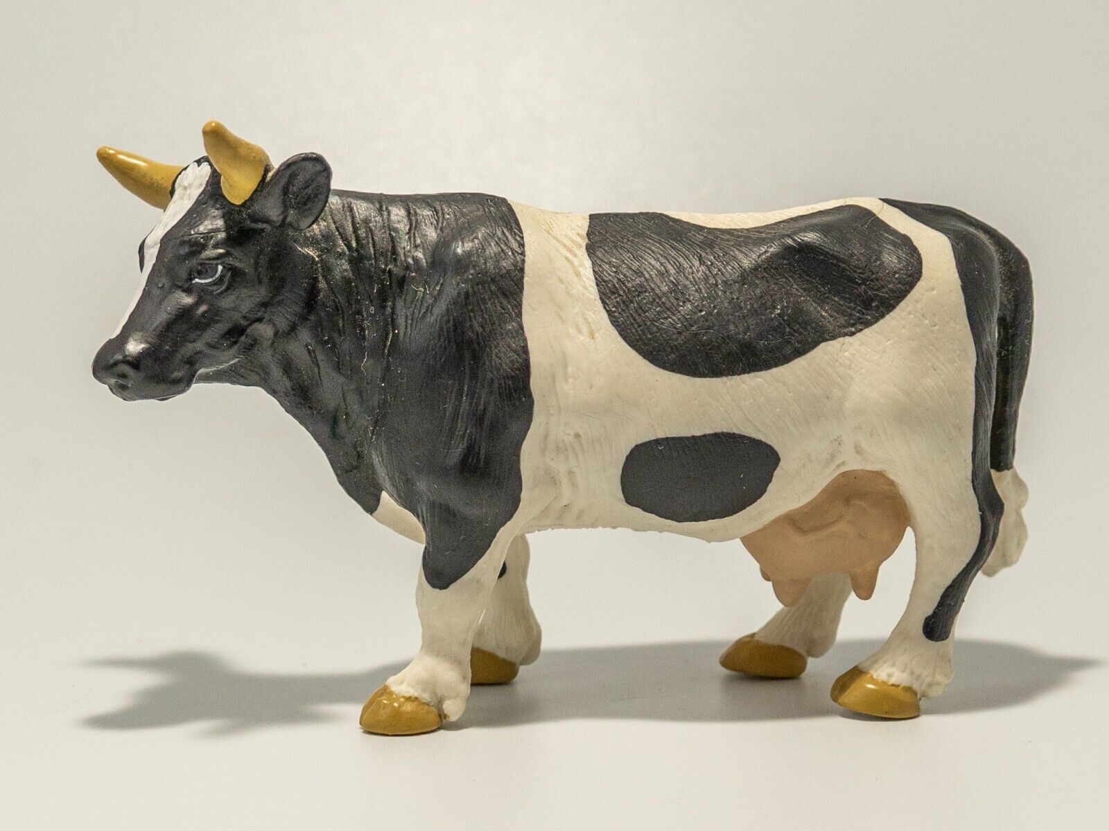 Schleich Dairy Cow Figure Black and White 1990 Retired - Germany
