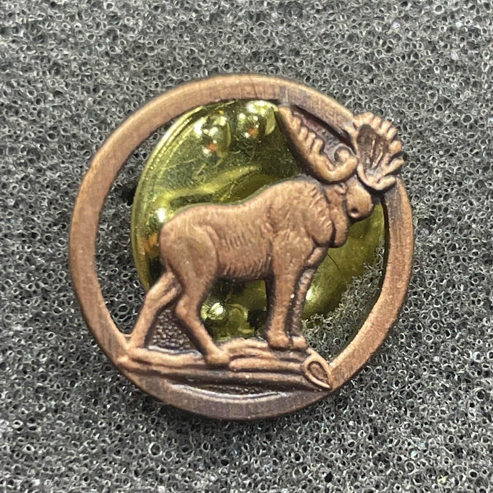 Gorgeous Tiny But Intricate MOOSE Pinback Pin (Wildlife, Animal) B022