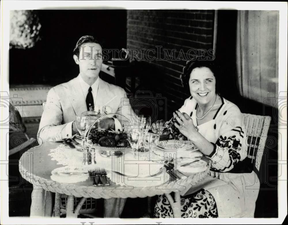 1916 Press Photo Actor Lou Tellegen & ex-wife Geraloine Farrar during honeymoon