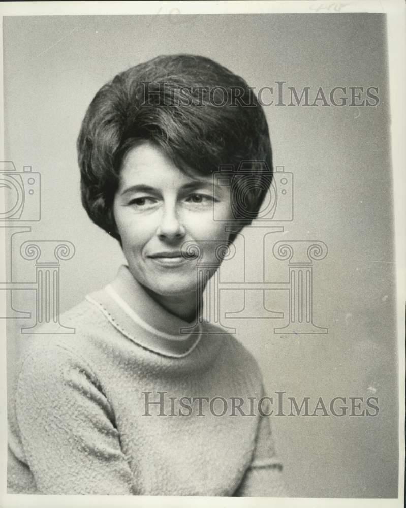 1972 Press Photo Mrs Claude J Marquer Jr, Opti-Mrs. Club of New Orleans East