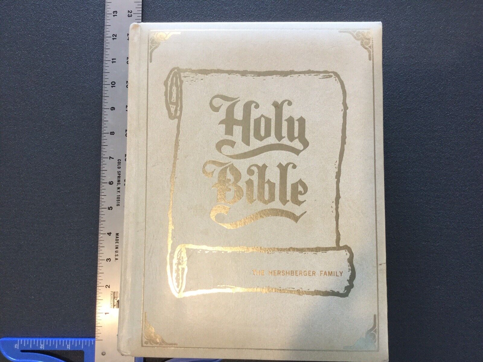 Holy Bible CSS Version 1961 With Illustrations. Family Bible, White