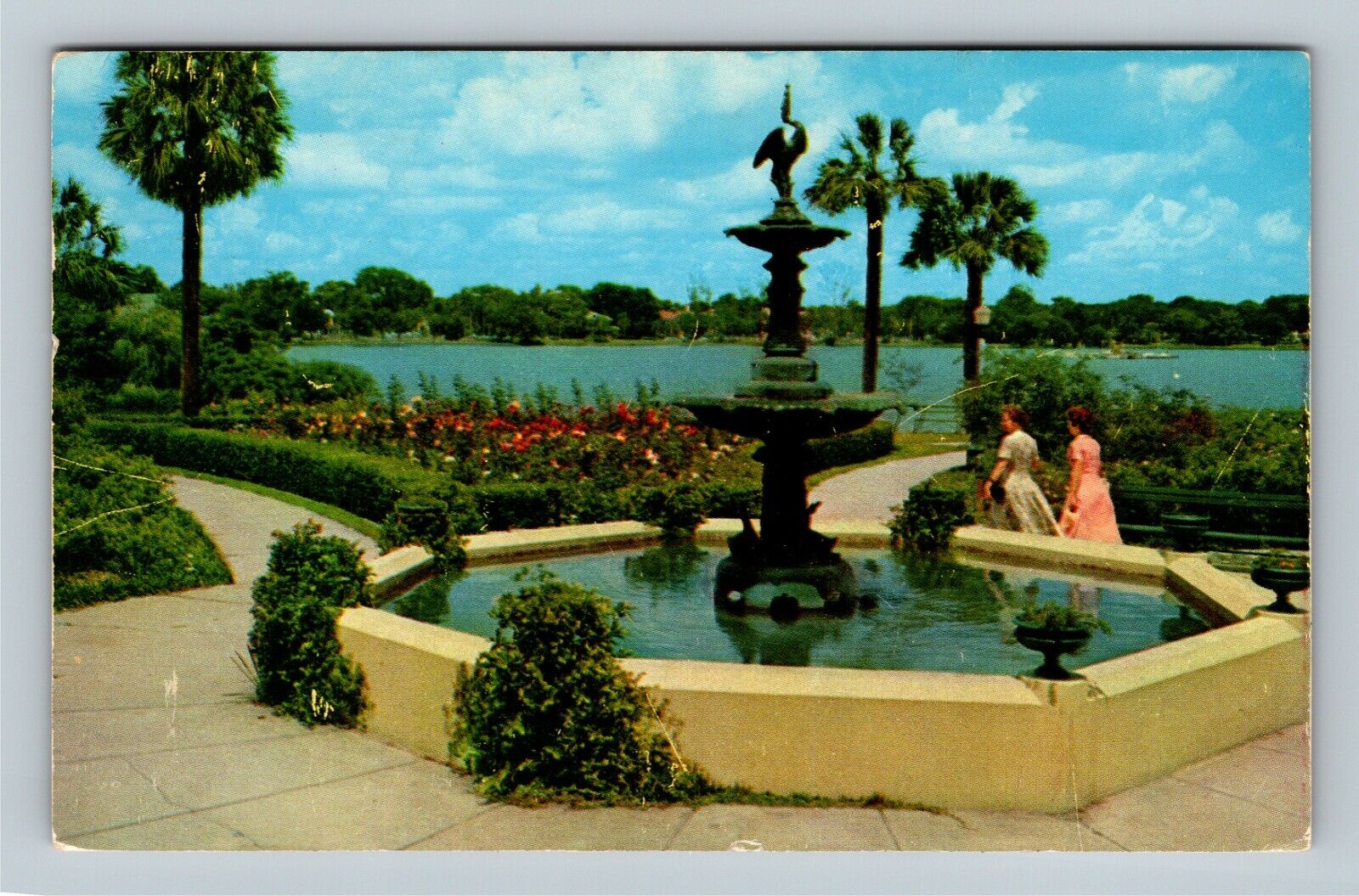 Orlando FL, Flowers And Palms, Lake Eola, Florida c1958 Vintage Postcard