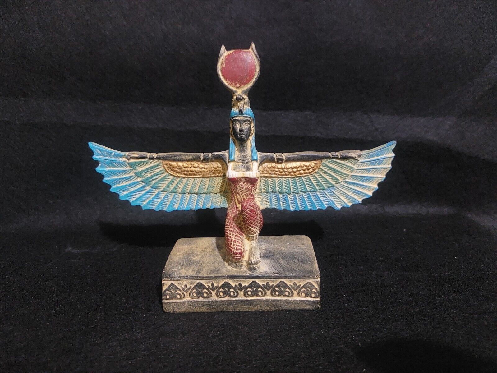 RARE ANCIENT EGYPTIAN ANTIQUITIES Statue Of winged moon goddess Isis Egyptian BC