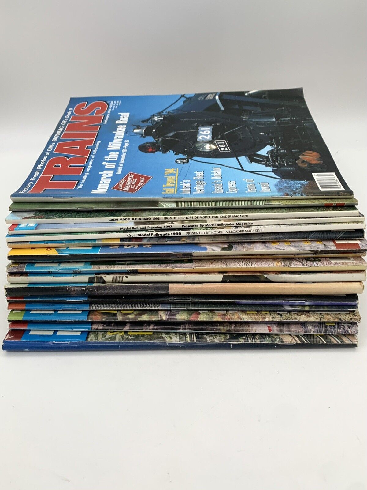 Model Railroader/Railroad Model Mixed Lot of 16  Magazines  Mixed Years