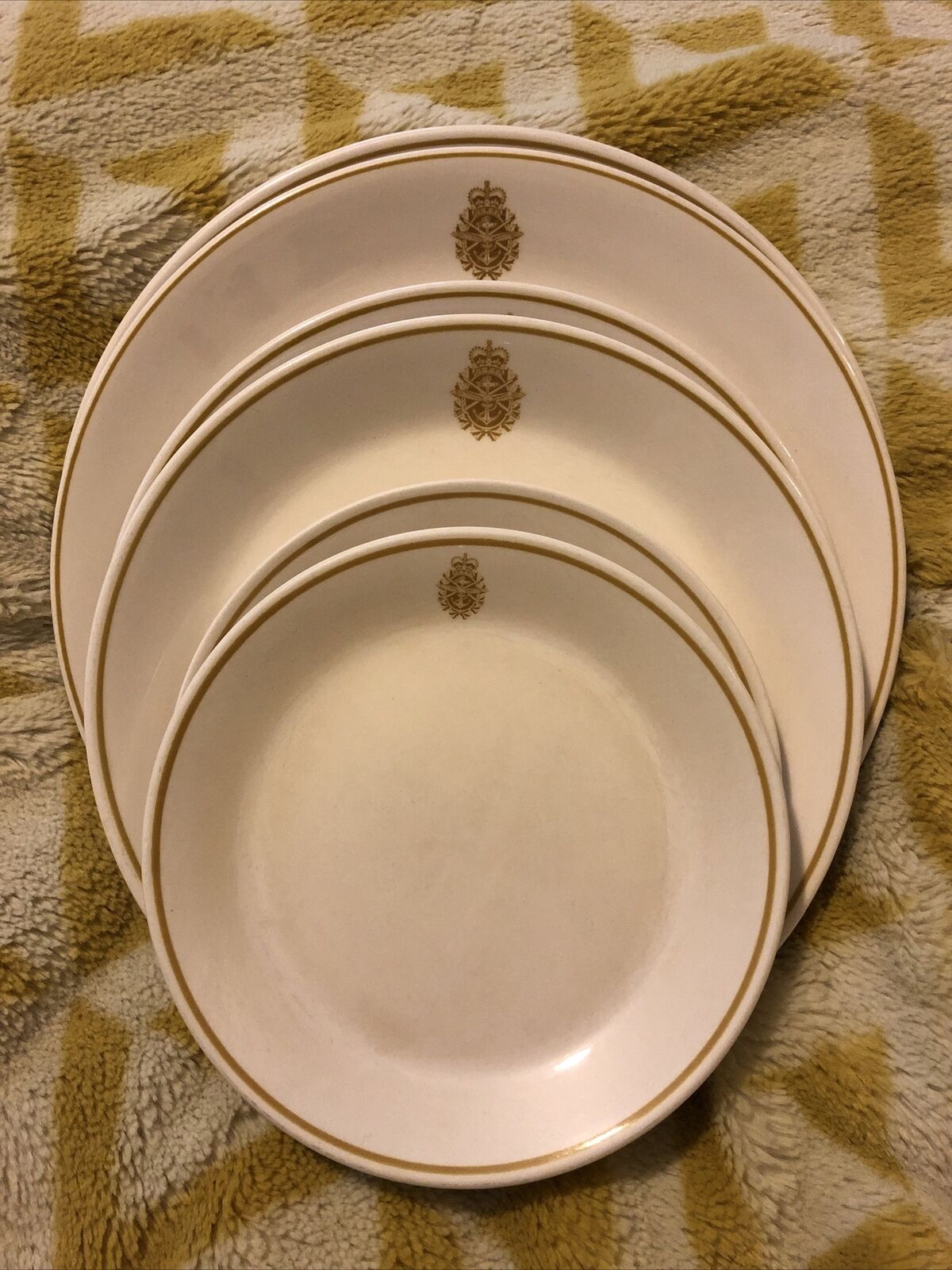 Royal Canadian Navy Dinner Plates Set Of 6 Syracuse Syralite Plates Navy Mess GD