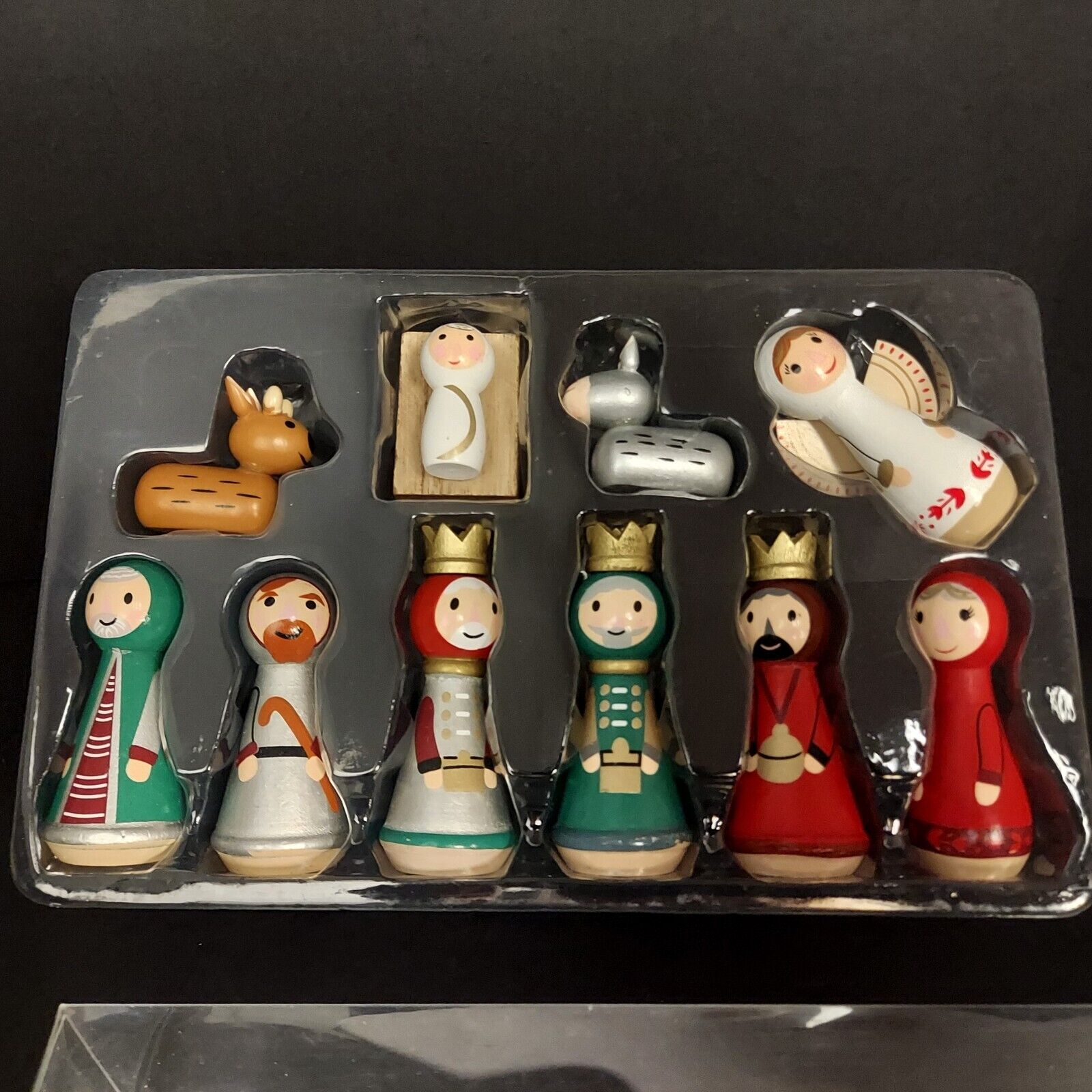 Target Wondershop Wooden Vintage Russian Style 11 Peice Nativity Set