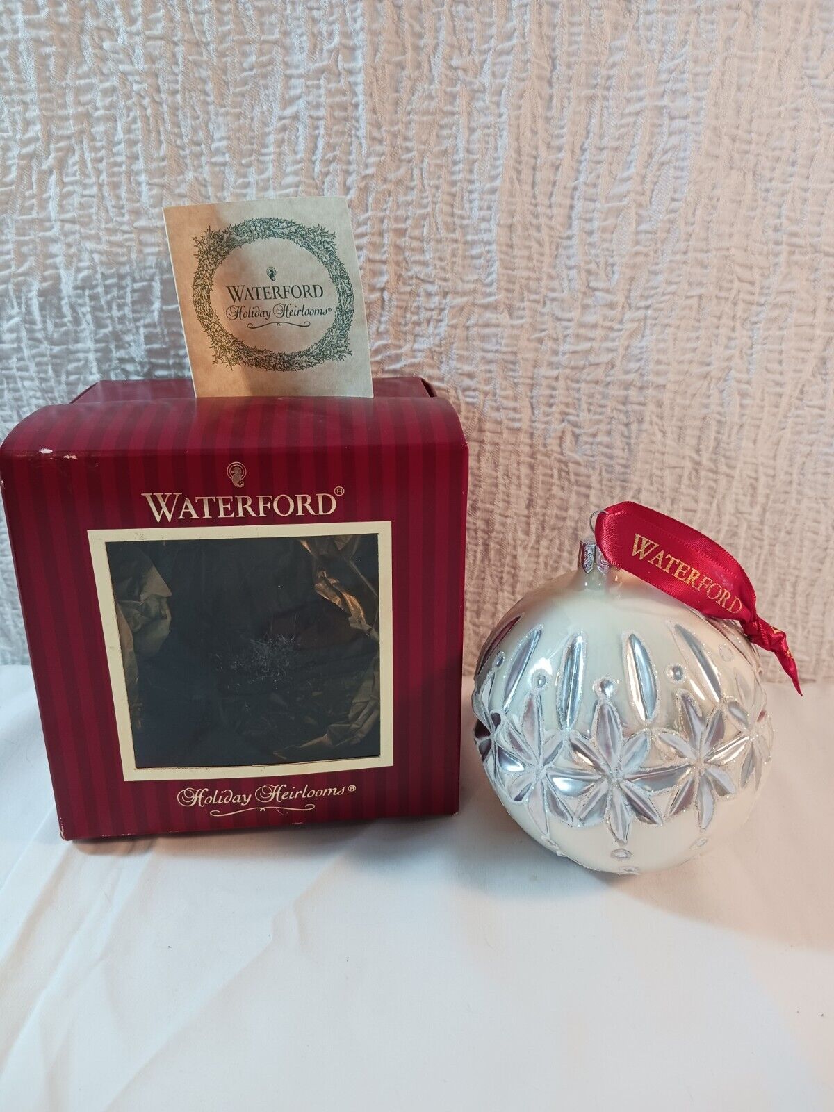 WATERFORD HOLIDAY HEIRLOOMS ORNAMENT ROSSLARE   