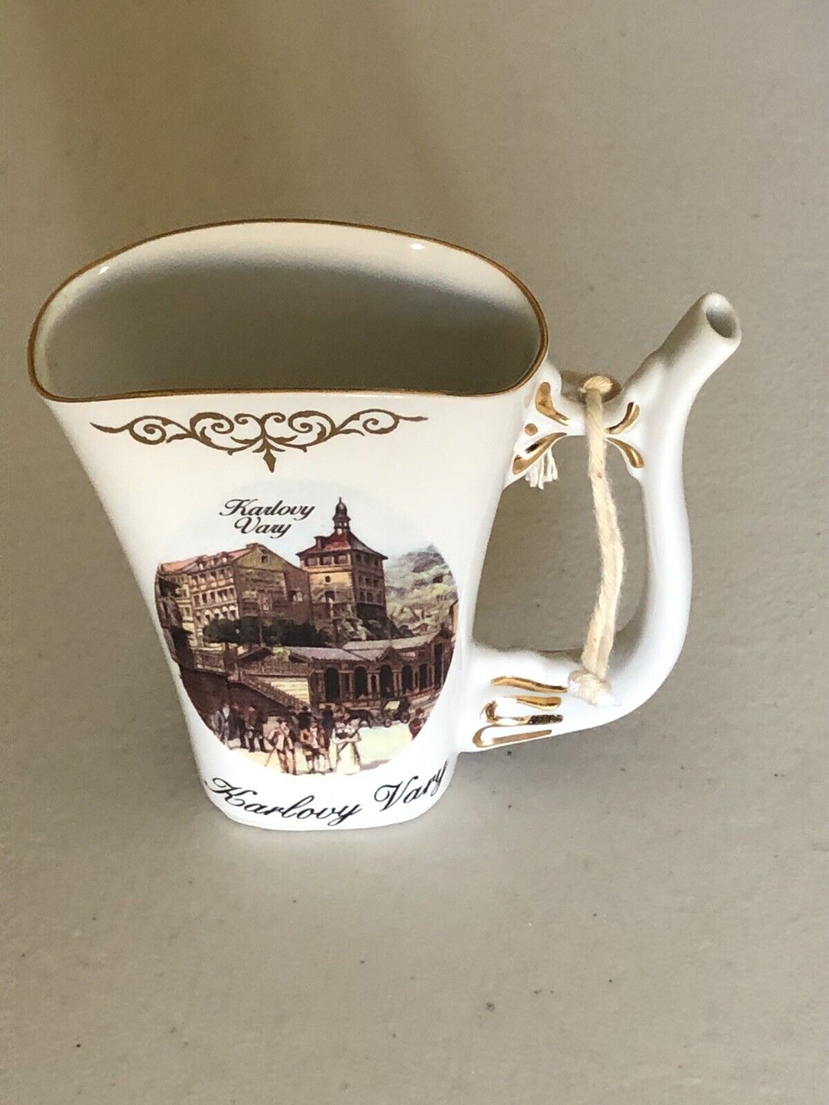 VTG KARLOVY VARY VIVA DALOVICE PORCELAIN MINERAL WATER SIPPING CUP 4\