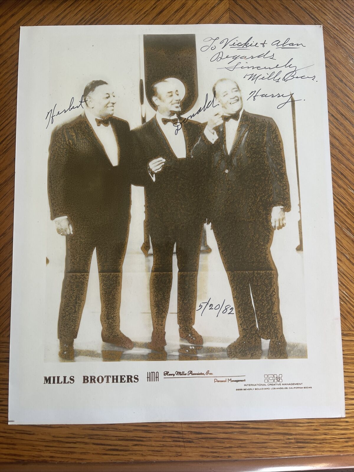 Mills Brothers SIGNED Press Publicity Photo Harry Herbert Donald Scat 1982 