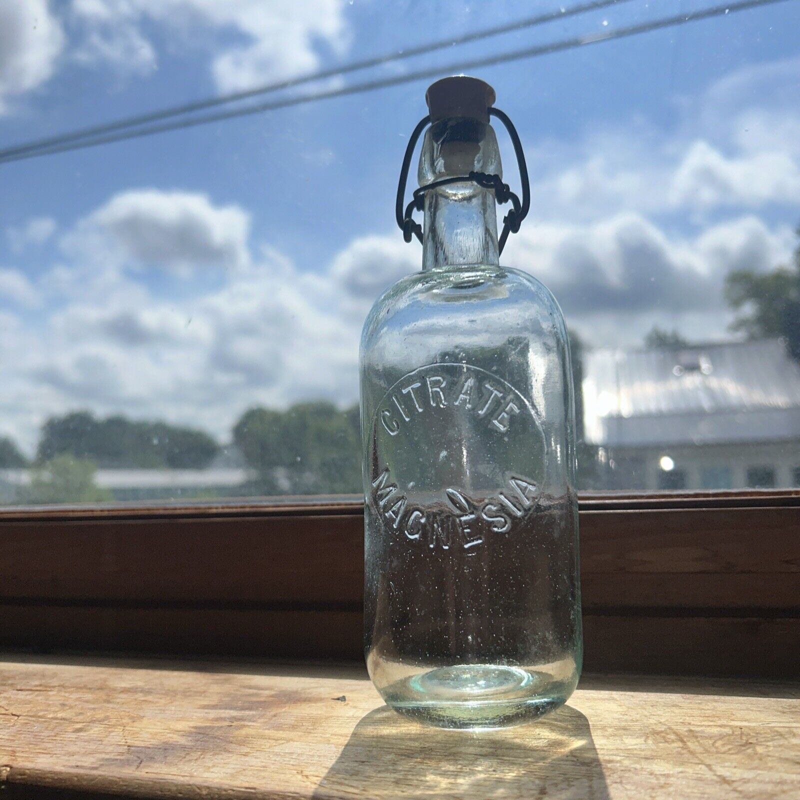 Antique Aqua Citrate Magnesia Applied Lip Swingtop Bottle