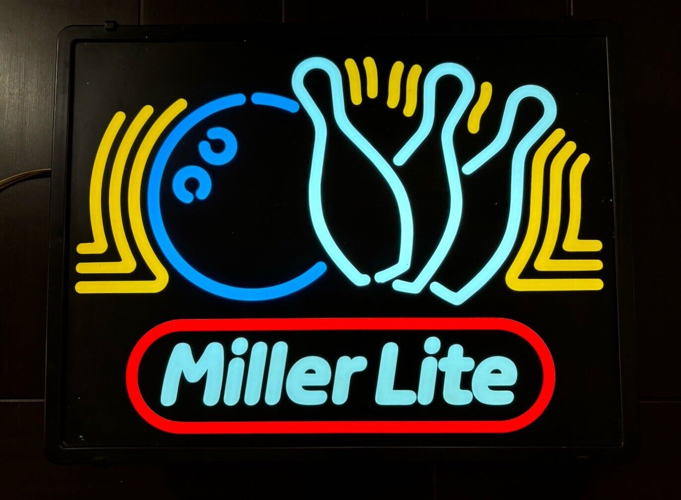 Vintage Miller Lite Beer Advertisement Bowling Ball Pin Lighted Sign Everbrite