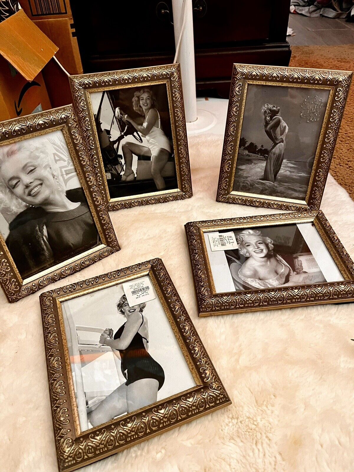 Marilyn Monroe• framed pictures x5
