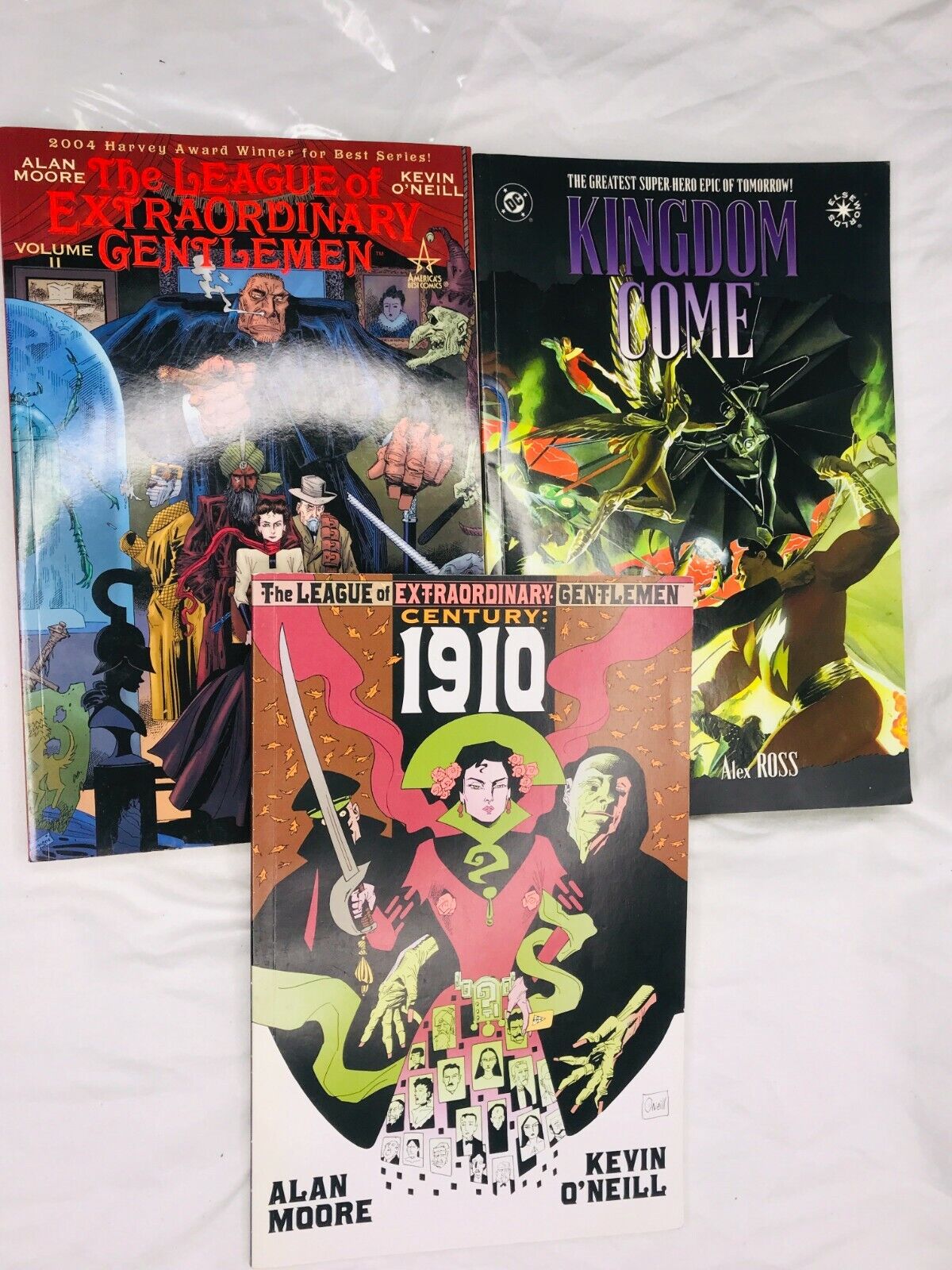 Lot of 3 Graphic Novels The League of Extraordinary Gentlemen & Kingdom Come