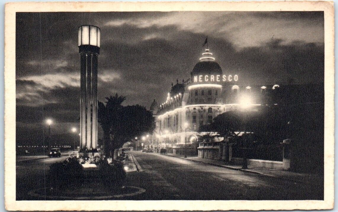 Postcard - The new lighting of the Promenade des Anglais - Nice, France