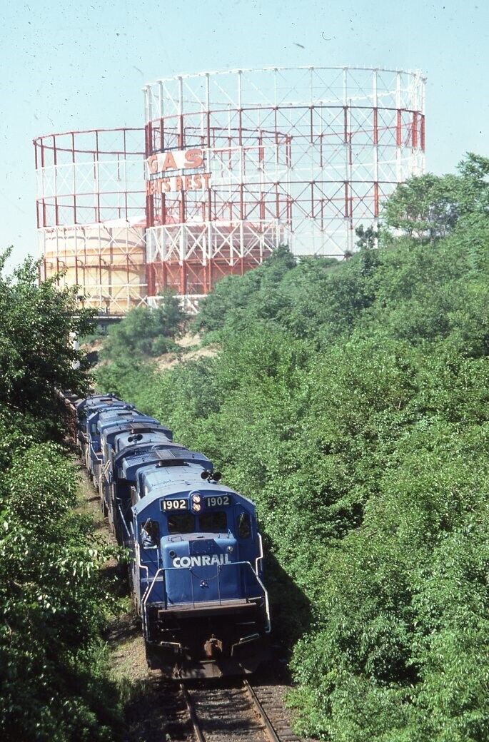 CONRAIL CR 1902 Railroad Train Locomotive WINCHESTER? Original 1986 Photo Slide