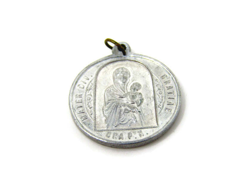 Pope Pius XI Christian Medal Vintage Mater Div. Gratiae