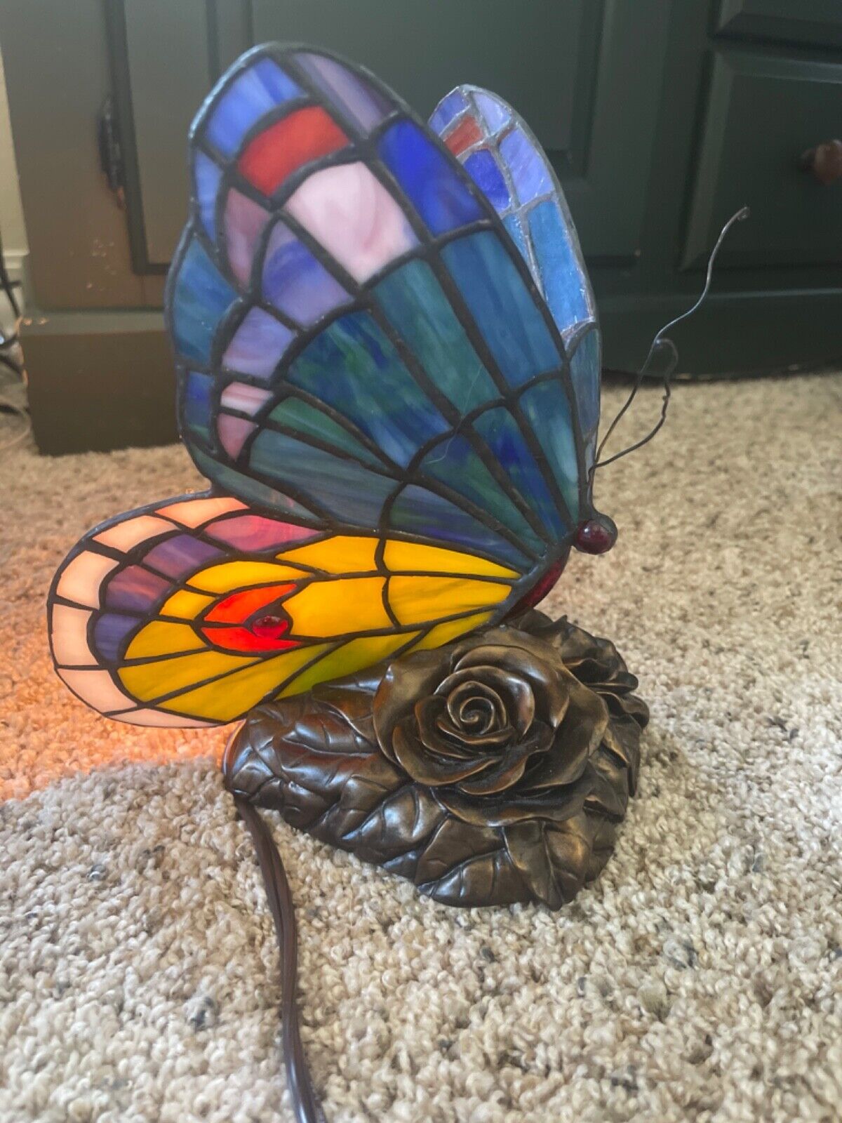 Quoizel Collectible Butterfly Tiffany Style Stained Glass Lamp