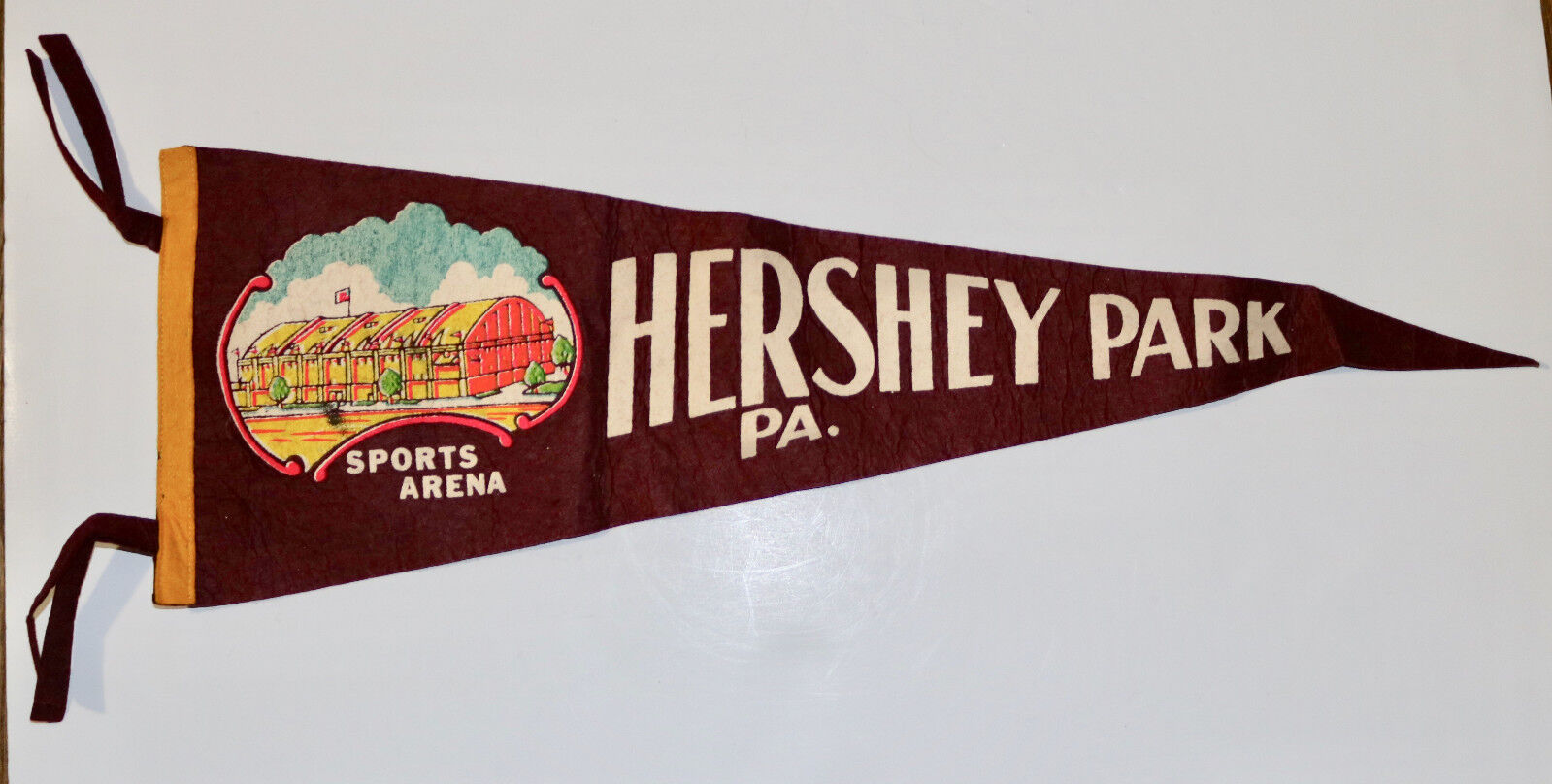 vintage felt pennant lot of 4 Hershey Park sports Gettysburg  Ontario VA etc