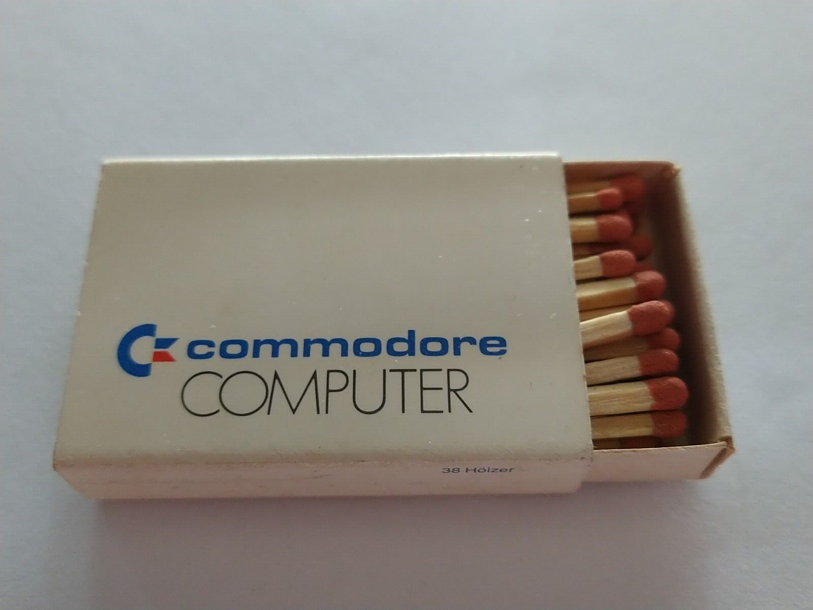ITHistory (198X)  Promo Item: COMMODORE Computer Matches (CeBIT) 38 Holzer