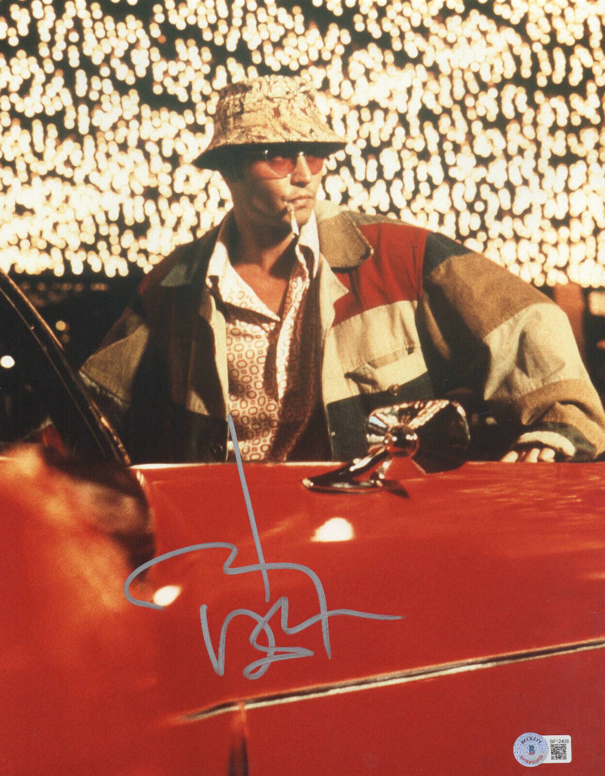 JOHNNY DEPP SIGNED FEAR AND LOATHING IN LAS VEGAS 11X14 PHOTO AUTOGRAPH BECKETT