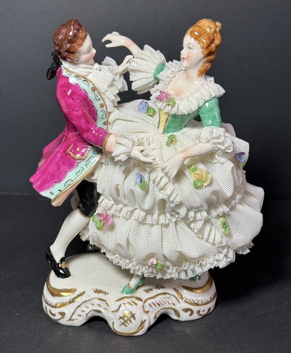 Antique DRESDEN PORCELAIN LACE COURTING COUPLE Waltz Figurine VOLKSTEDT GERMANY