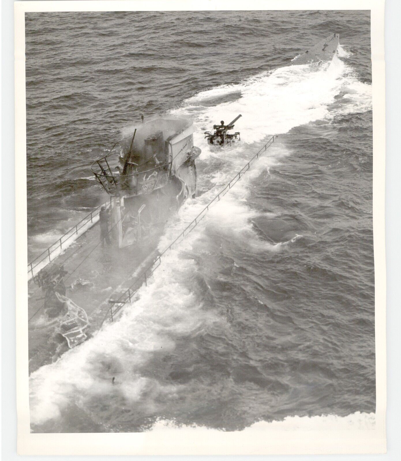 Historic WWII 1944 Press Photo GERMAN SUBMARINE Sunk by Combat Cutter \