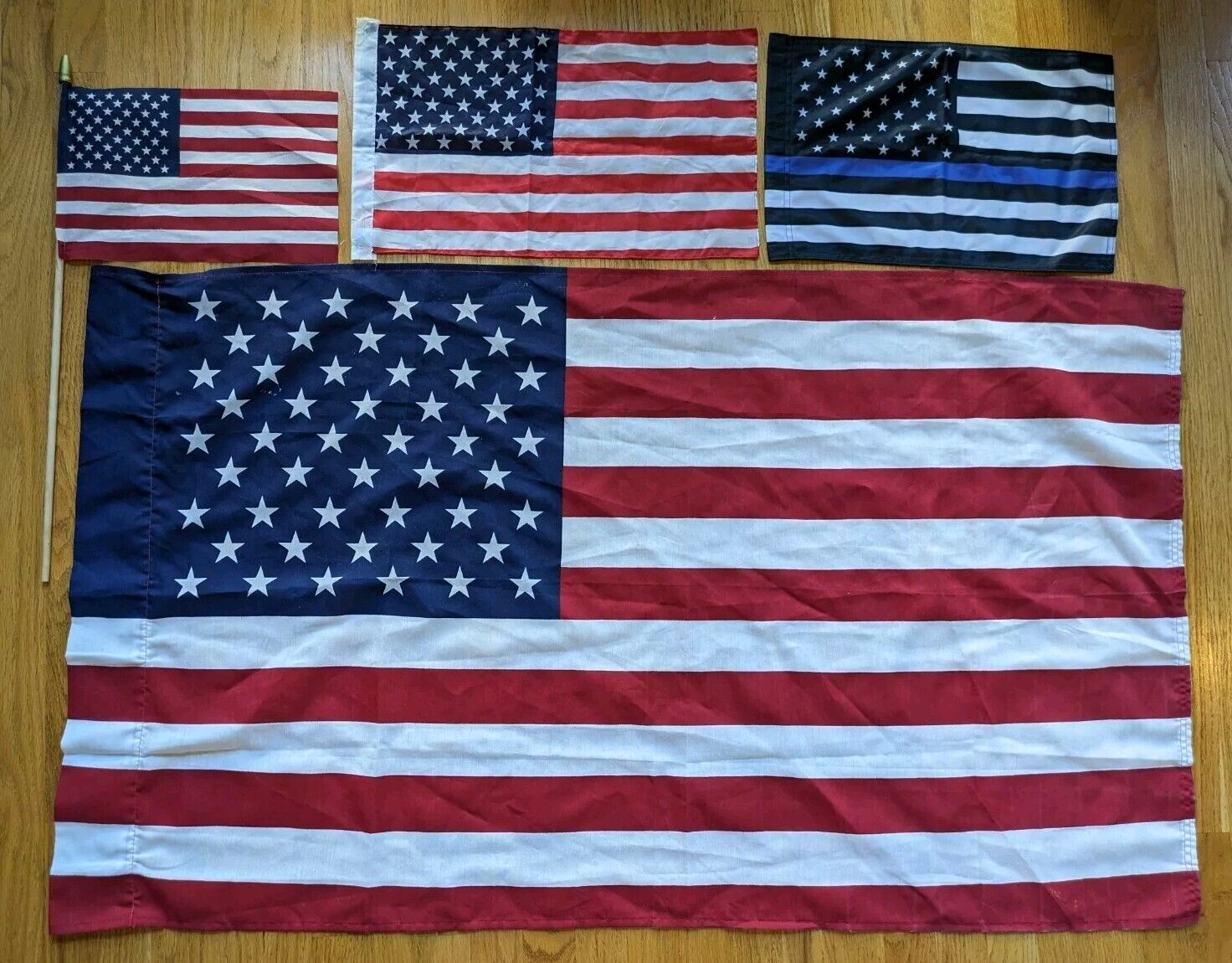 Lot of 4 American USA Flag 30\