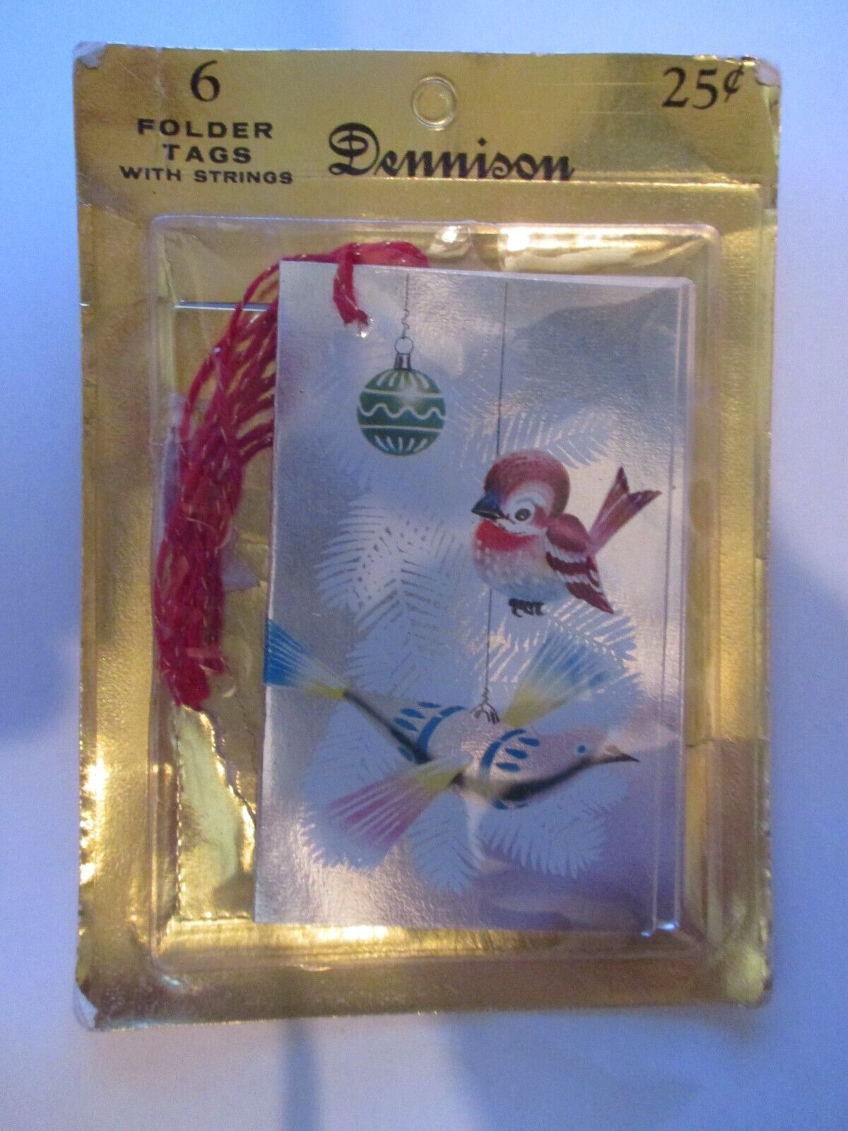 VINTAGE NEW IN BOX DENNISON 5 STRING GIFT TAGS WITH BIRD AND XMAS ORNIMANT.